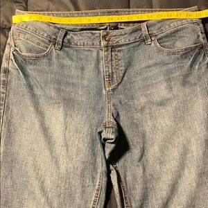 Apt 9 women’s blue jeans size 16